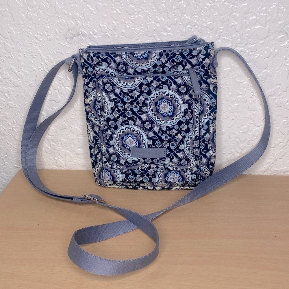 Vera Bradley crossbody purse